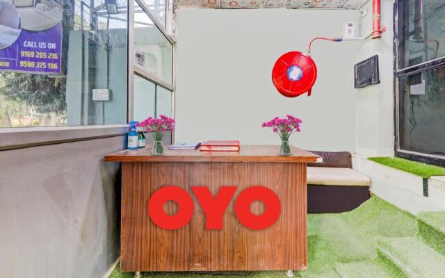 OYO 87646 Hotel Pacific Blue