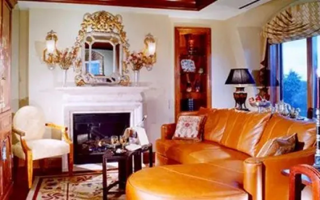 The Rose Hotel