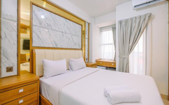 Cozy And Homey Studio Room Transpark Cibubur Apartment