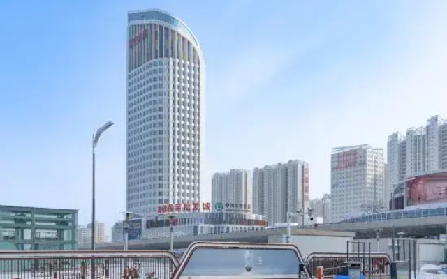 Huanyue Hotel (Urumqi High speed Railway Station Branch)