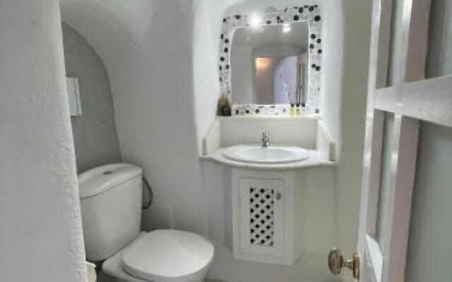 Oia Collection