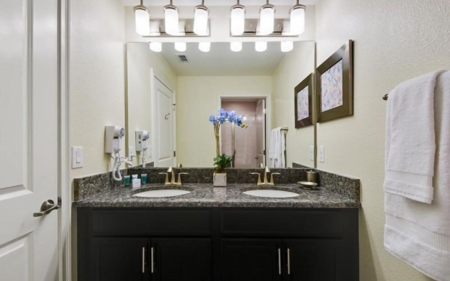 ChampionsGate 4BR 3BA Townhome