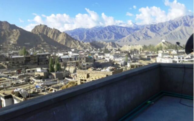 Ladakh View Home Stay
