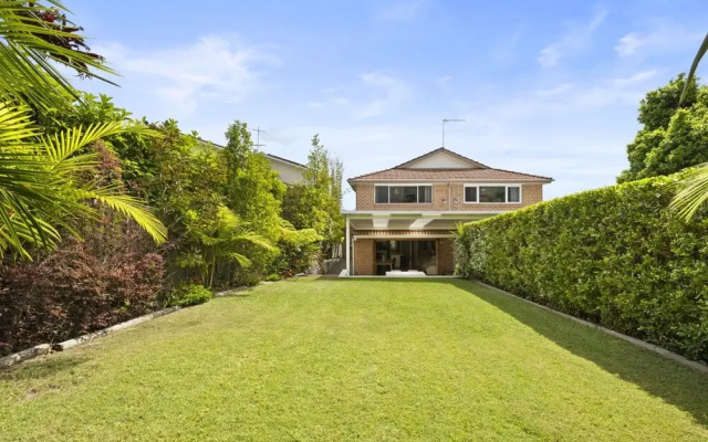 Spacious 3-bed Duplex in Leafy Seaforth