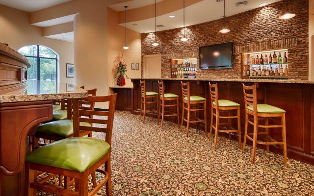 Best Western Plus Westgate Inn & Suites