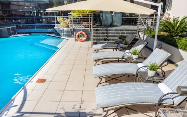 City Lodge Johannesburg Airport, Barbara Road