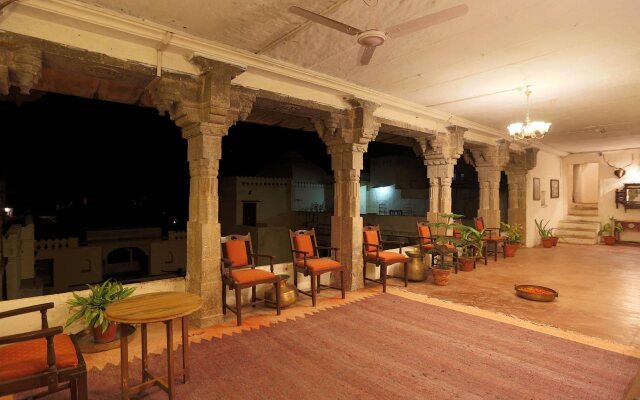 Bhainsrorgarh Fort Hotel