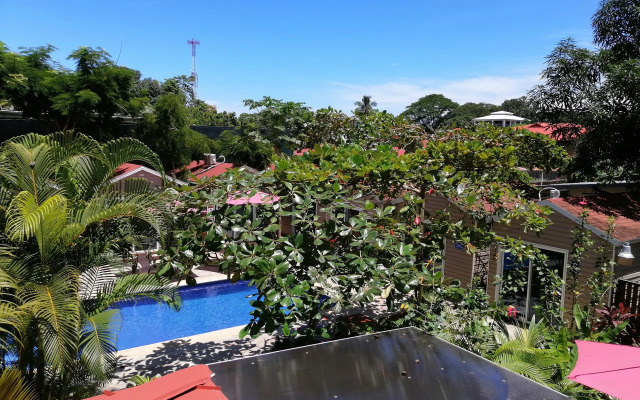 Jaco Lodge Quiet Hotel