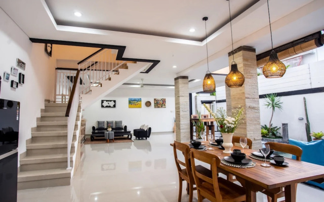 Taman Bali Villa AR Seminyak