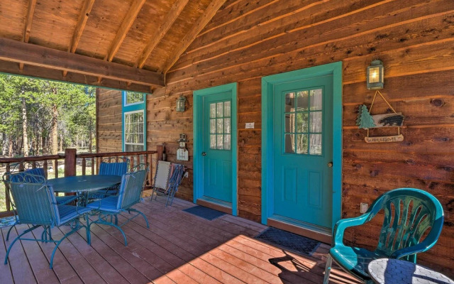 6 Mi to Turquoise Lake: Retreat w/ Covered Deck!