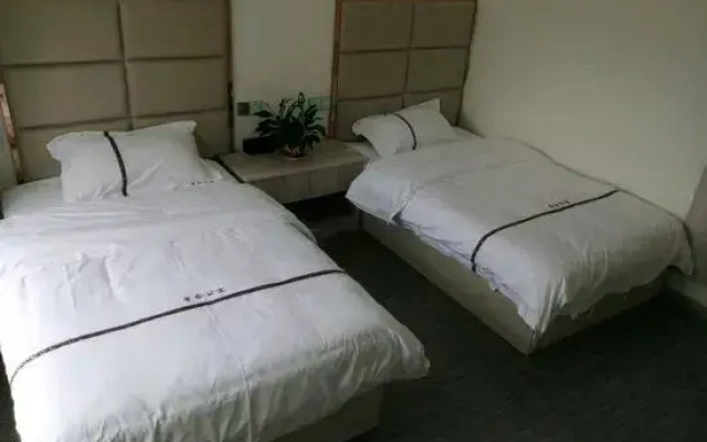 Fenggang Xinhe Apartment