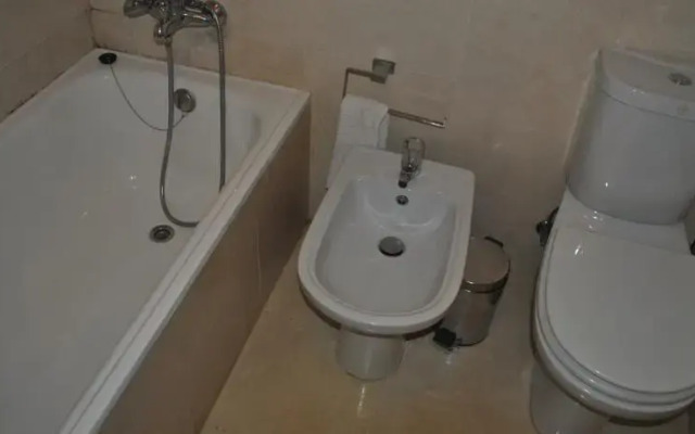 1.5 Condo Deluxe