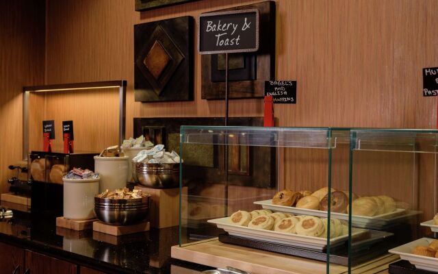 Embassy Suites by Hilton Minneapolis North