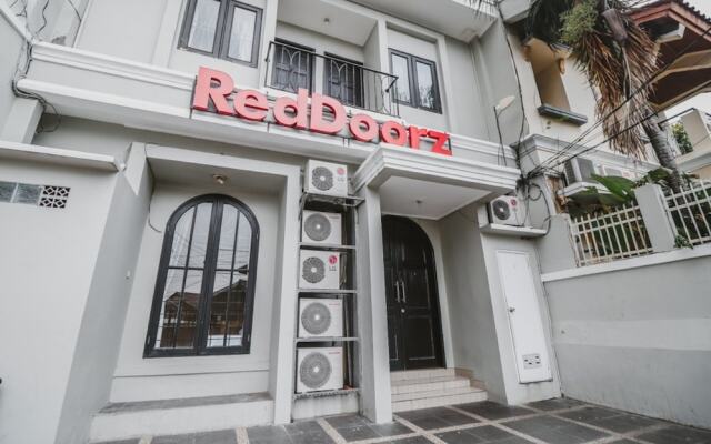 Reddoorz @ Radio Dalam 2