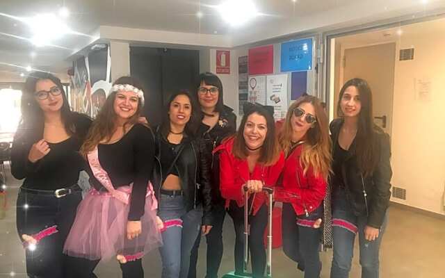 New Art Hostel - Albergue Juvenil