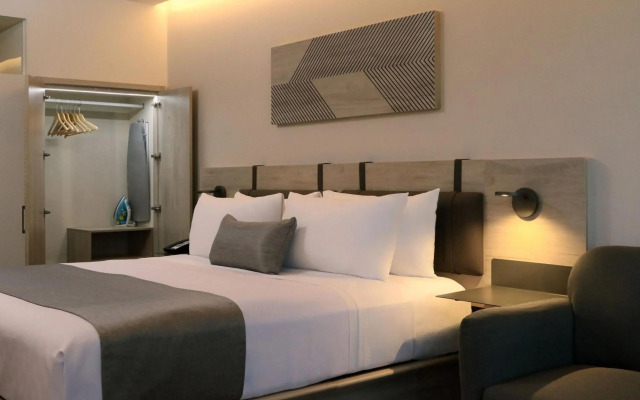 City Express Plus By Marriott Monterrey Centro