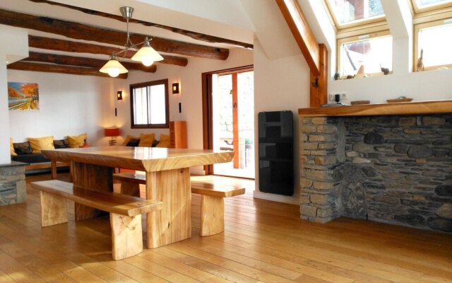 Chalet With 4 Bedrooms in Camparan, With Wonderful Mountain View, Furn