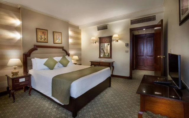 Pyramisa Suites Hotel Cairo