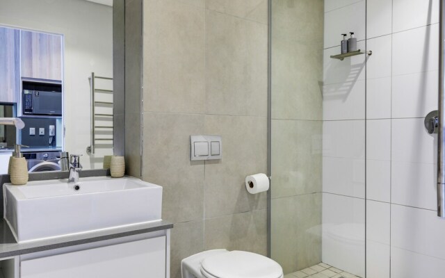 Eco Balcony Sentinel Apartment 1006