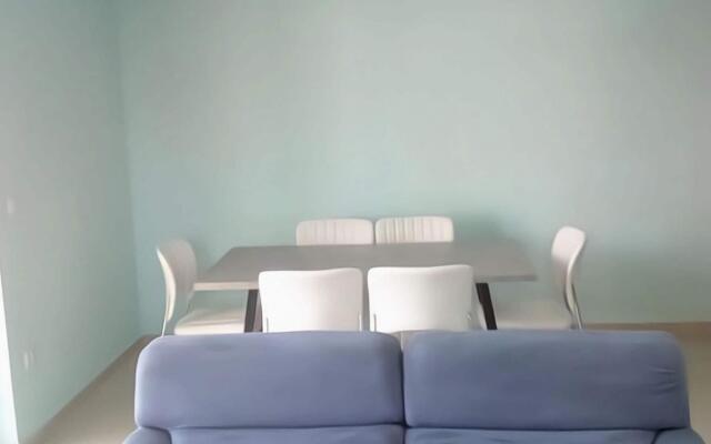 Vibrant Apartment in Rafina With Garden