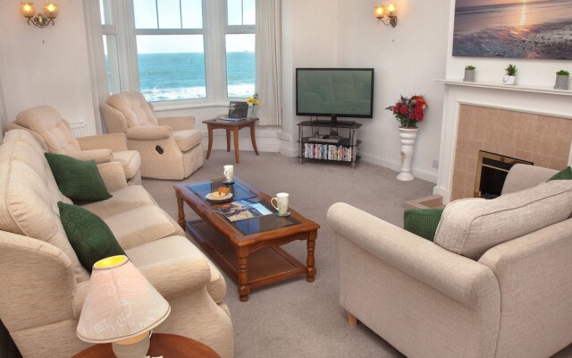 Weymouth Bay Apartment B