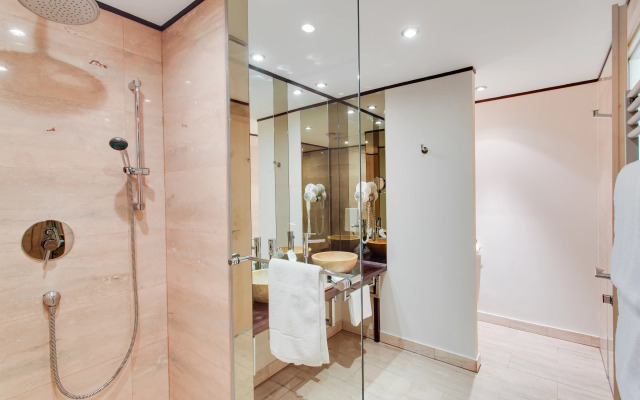 DoubleTree by Hilton Cluj – City Plaza