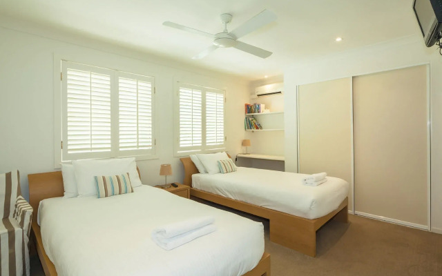 Noosa Entrance Waterfront Resort