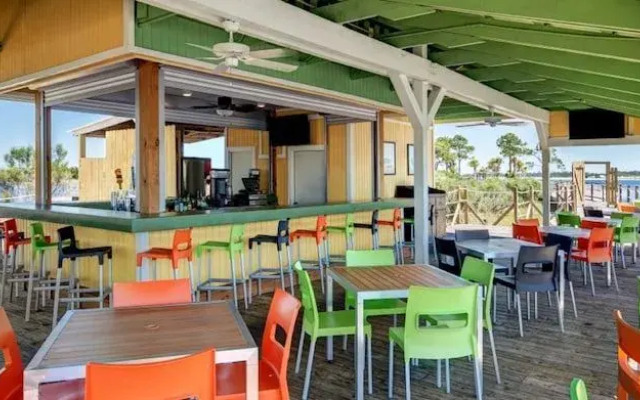 Reflections at Bay Point by Panhandle Getaways