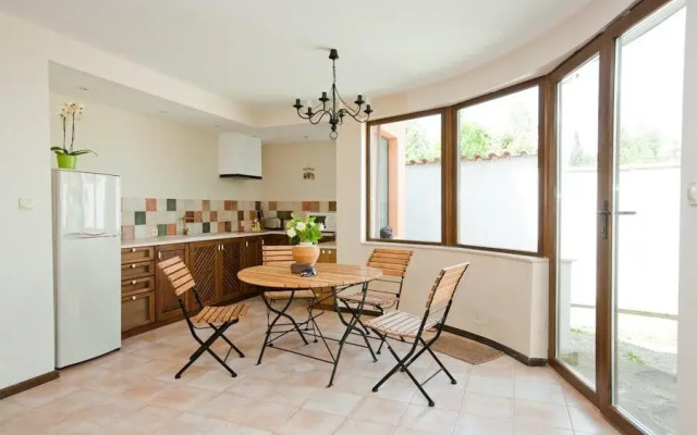 Sanbar Villa