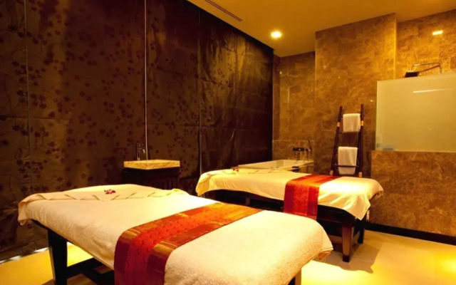 Sukhothai Hotel and Residence