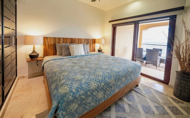 Beachfront 3 BR - At El Faro Surf 405