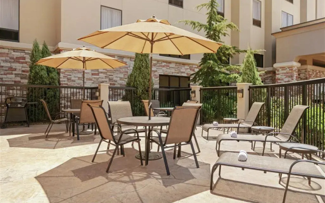 Hampton Inn & Suites Enid