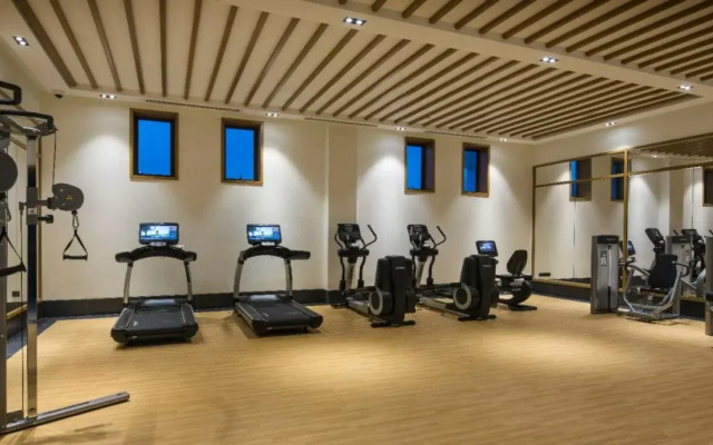 Banyan Tree Huangshan