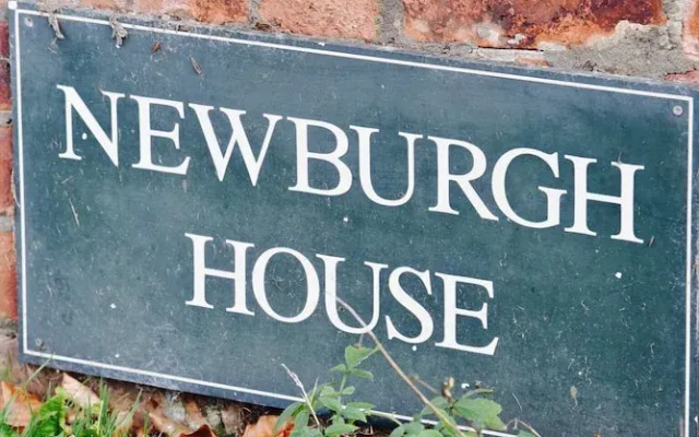 Newburgh House Bed & Breakfast