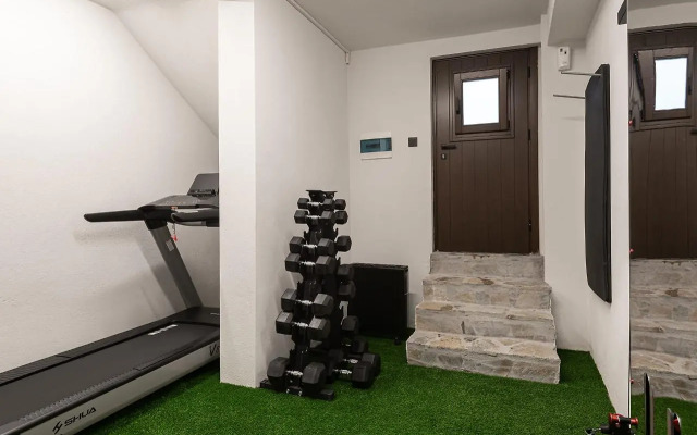 Unedo All Seasons Hotel