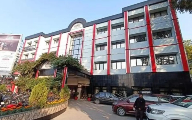 Grand Continental Hotel