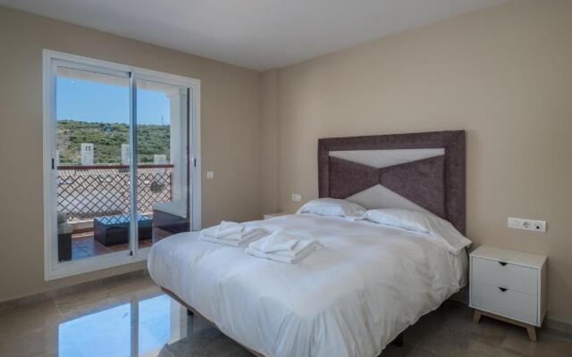 2287-Amazing apt 3bedrooms with huge terrace