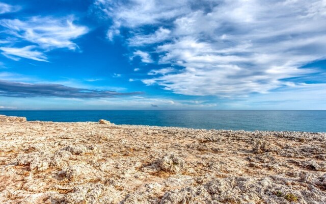 Cosy Holiday Home in S'illot-cala Morlanda With Sea Nearby