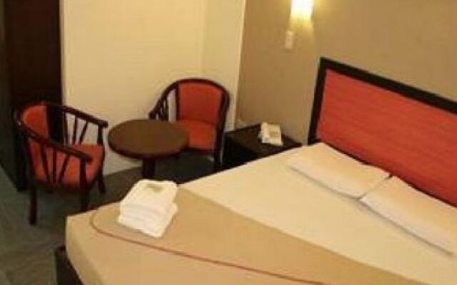 Toilena Room and Board