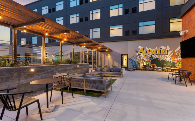 Cambria Hotel Austin Airport