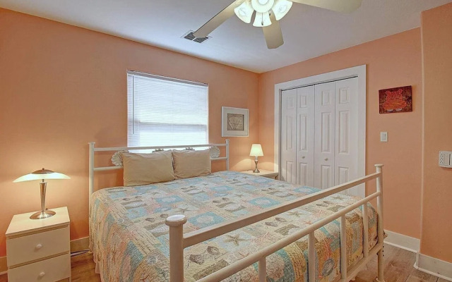 Spacious & Pet Friendly + Game Room Sleeps 10