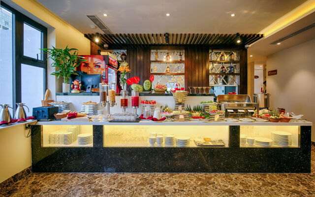 Sofia Suite Hotel Danang