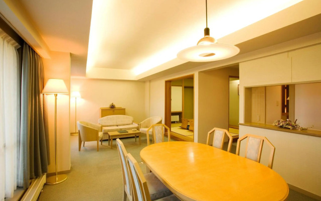 Izumigo, AMBIENT Tateshina Hotel