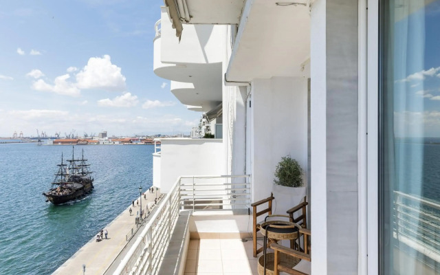 #Infinity & Beyond seafront apts