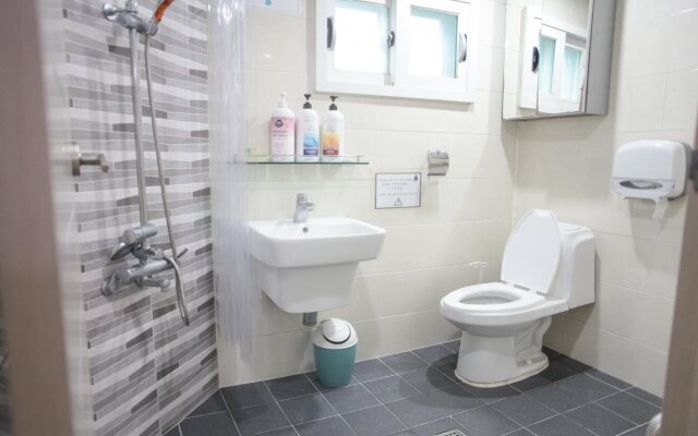 Yacht guesthouse - Hostel