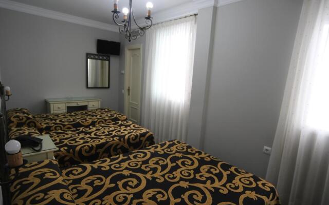 Hostal Roma