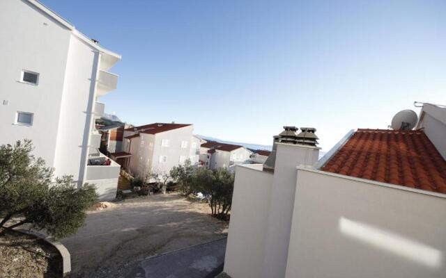 Villa More