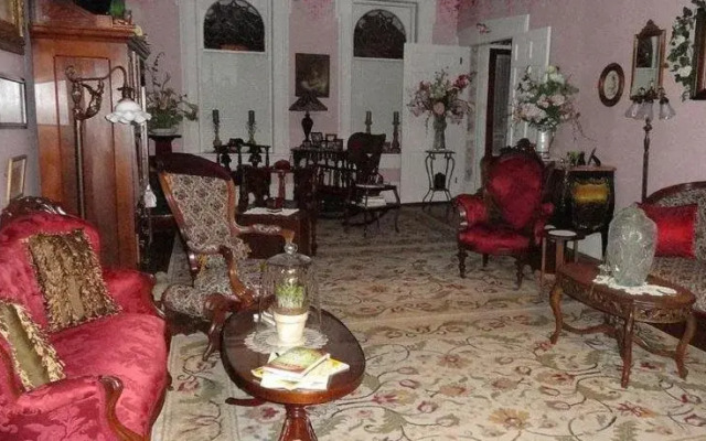 Baert Baron Mansion Bed & Breakfast