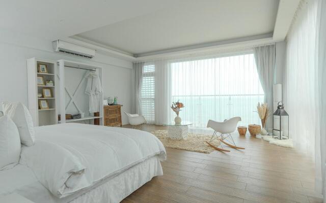Ample Villa