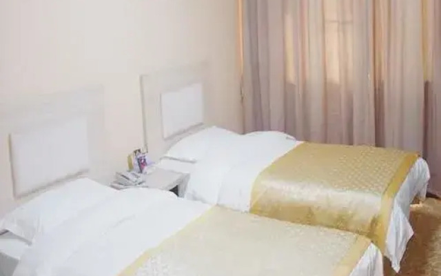 Zhuhui Business Hotel - Qingdao